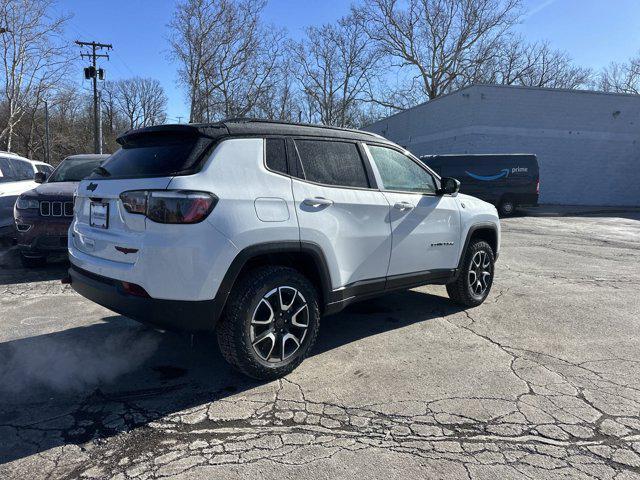 new 2025 Jeep Compass car, priced at $39,840