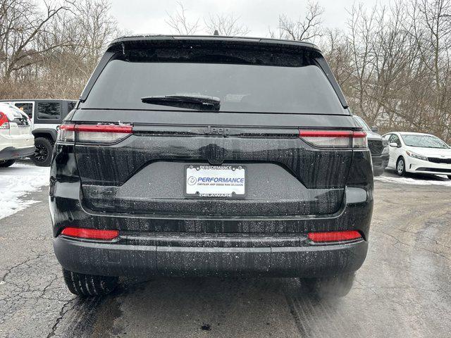 new 2025 Jeep Grand Cherokee car, priced at $42,175