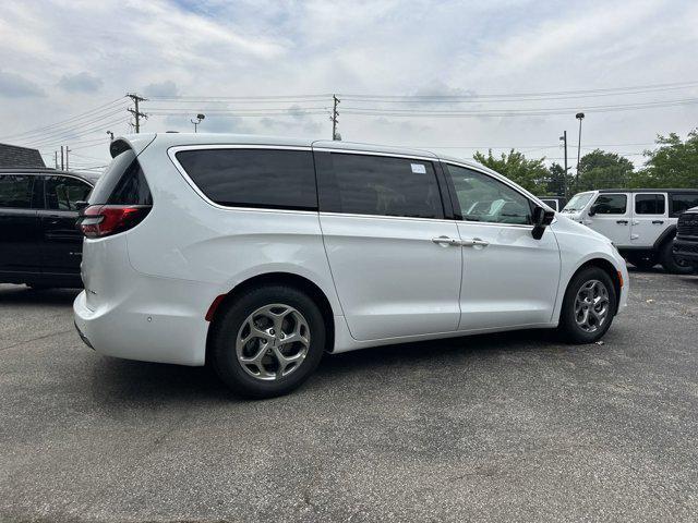 new 2024 Chrysler Pacifica car, priced at $54,765