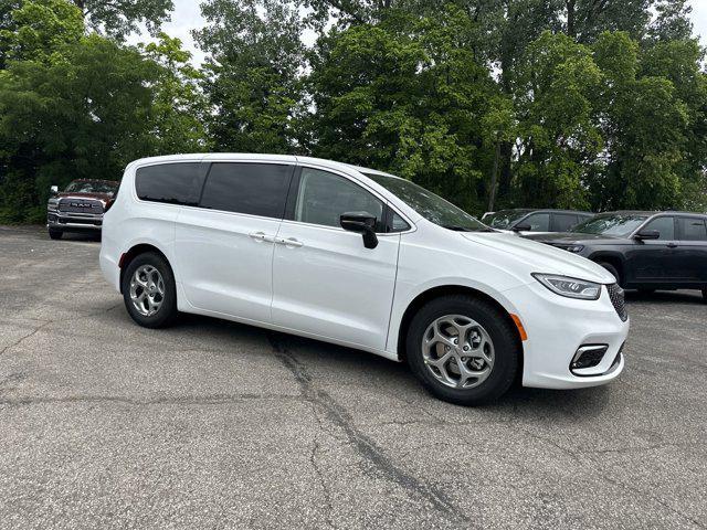 new 2024 Chrysler Pacifica car, priced at $50,025