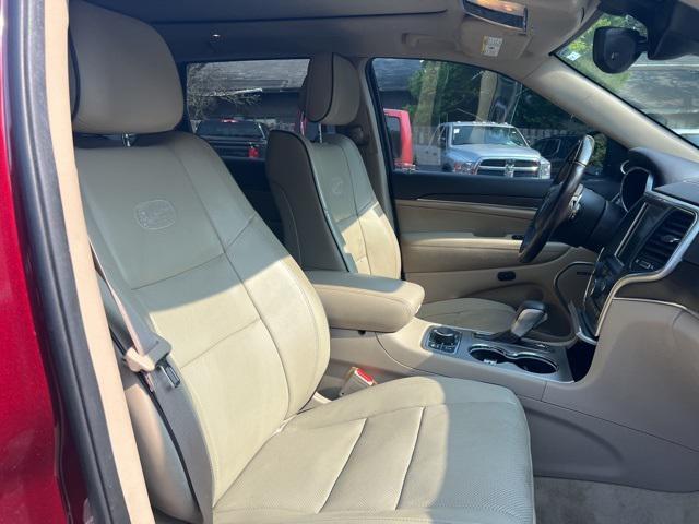used 2017 Jeep Grand Cherokee car, priced at $15,495