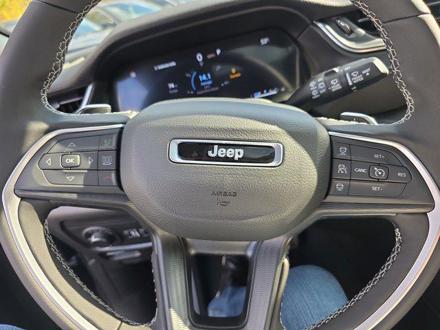 new 2025 Jeep Grand Cherokee car, priced at $40,888