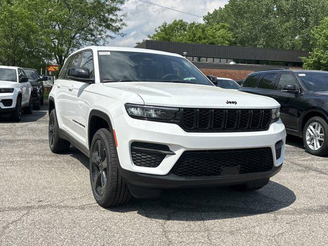 new 2024 Jeep Grand Cherokee car, priced at $48,580