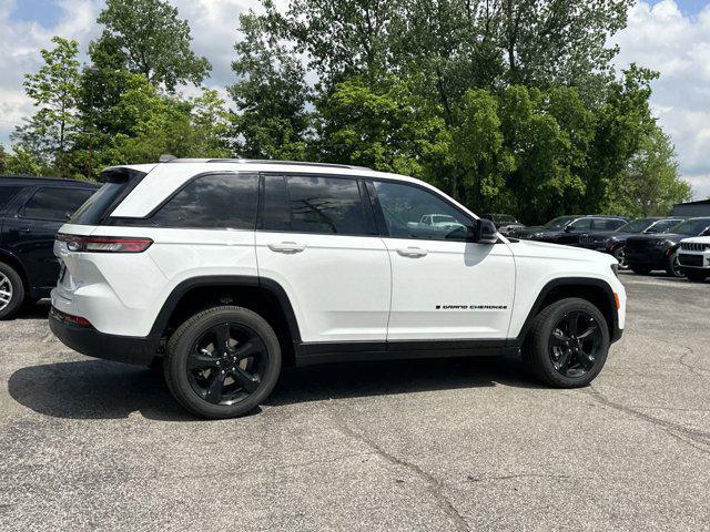 new 2024 Jeep Grand Cherokee car, priced at $48,580