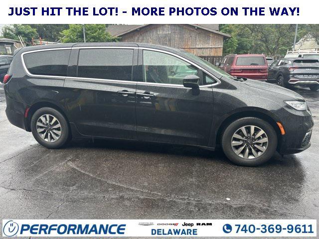 used 2023 Chrysler Pacifica Hybrid car, priced at $28,995