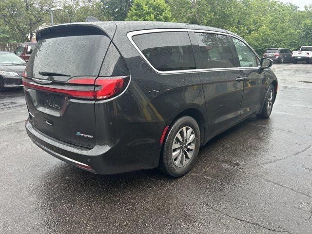 used 2023 Chrysler Pacifica Hybrid car, priced at $28,995