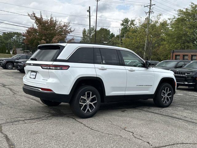 new 2025 Jeep Grand Cherokee car, priced at $44,700