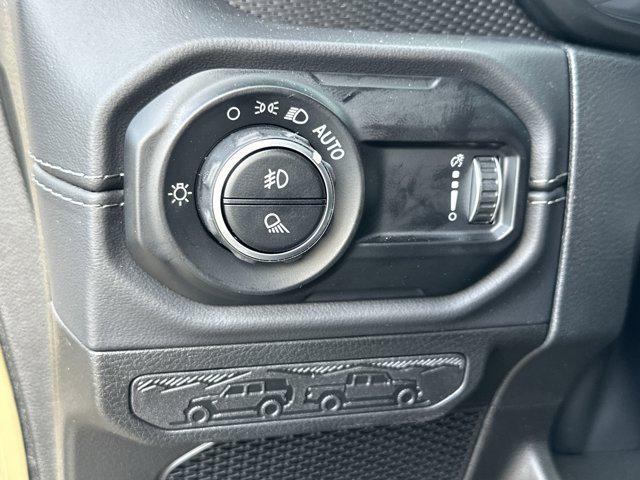 new 2025 Jeep Gladiator car, priced at $53,111