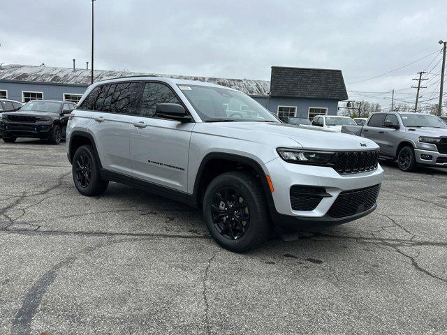 new 2024 Jeep Grand Cherokee car, priced at $48,525