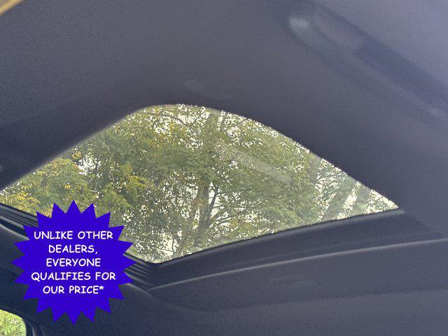 new 2025 Jeep Grand Cherokee car, priced at $39,938