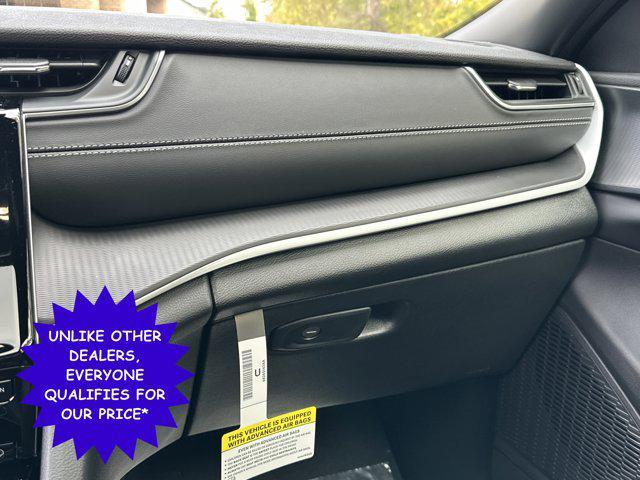 new 2025 Jeep Grand Cherokee car, priced at $39,938