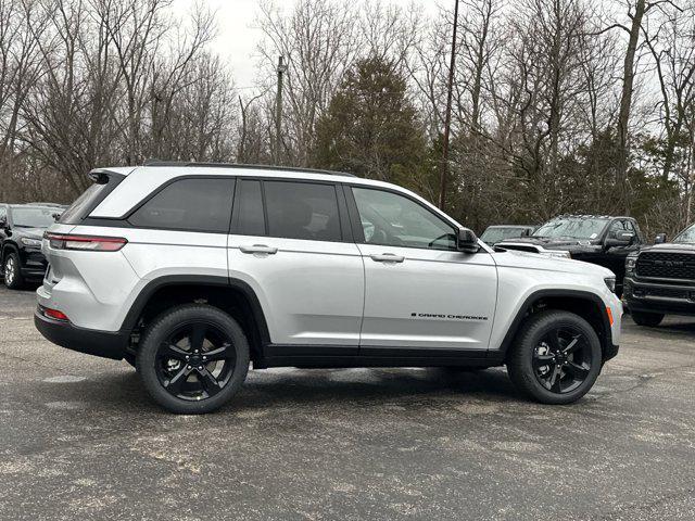 new 2025 Jeep Grand Cherokee car, priced at $46,535