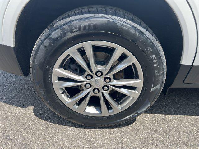 used 2021 Cadillac XT5 car, priced at $26,995