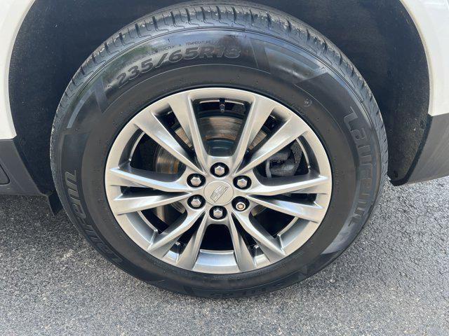 used 2021 Cadillac XT5 car, priced at $26,995