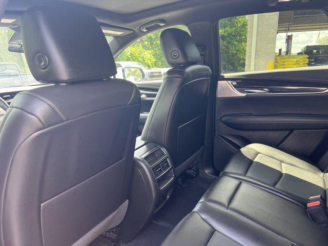 used 2021 Cadillac XT5 car, priced at $26,995