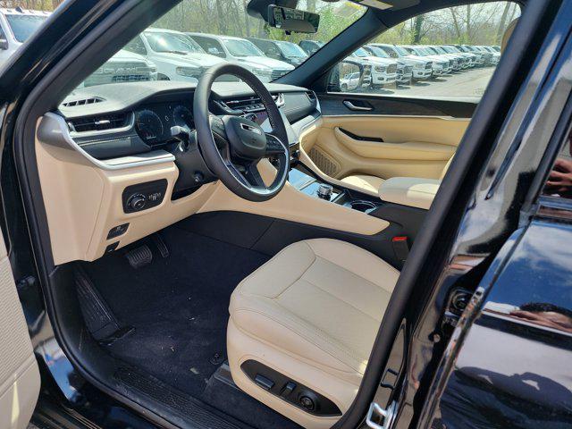 new 2025 Jeep Grand Cherokee car, priced at $47,760
