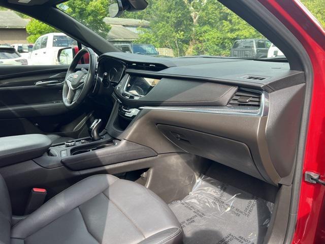used 2022 Cadillac XT5 car, priced at $25,995