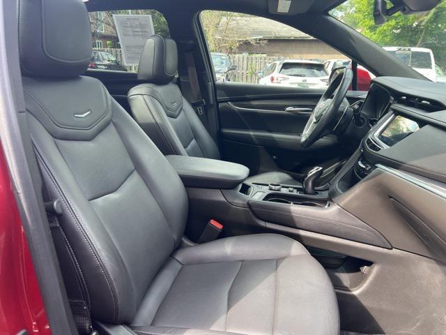 used 2022 Cadillac XT5 car, priced at $25,995