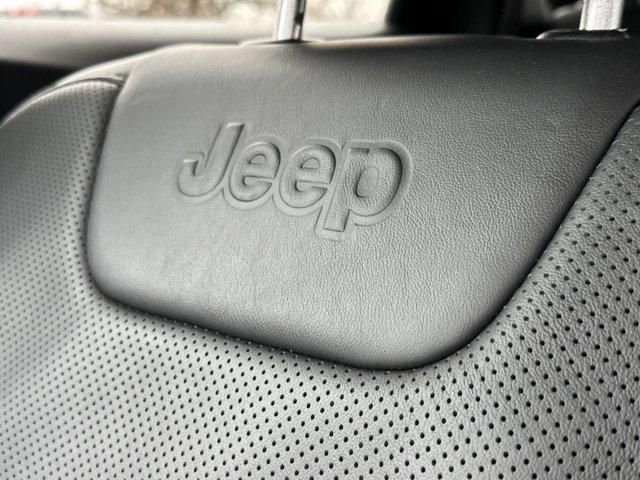 used 2023 Jeep Cherokee car, priced at $21,995