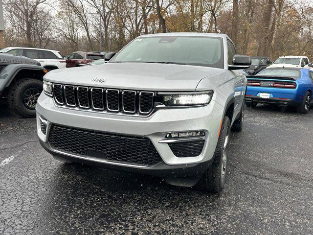 new 2025 Jeep Grand Cherokee car, priced at $50,435