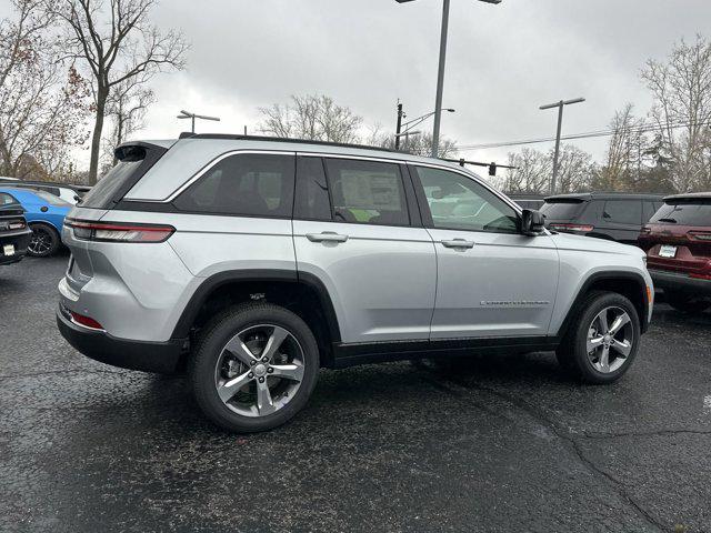 new 2025 Jeep Grand Cherokee car, priced at $50,435