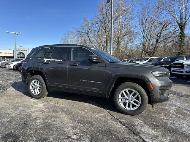 new 2025 Jeep Grand Cherokee car, priced at $38,175