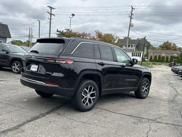 new 2025 Jeep Grand Cherokee car, priced at $45,295