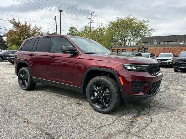 new 2024 Jeep Grand Cherokee car, priced at $42,175