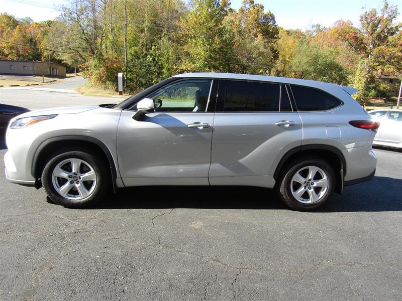 used 2020 Toyota Highlander car, priced at $23,450