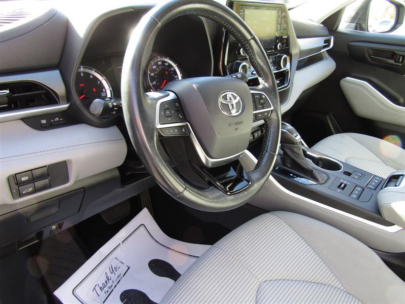 used 2020 Toyota Highlander car, priced at $23,450