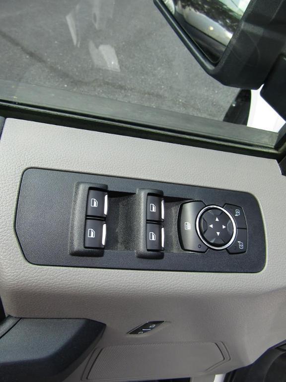 used 2020 Ford F-150 car, priced at $18,995