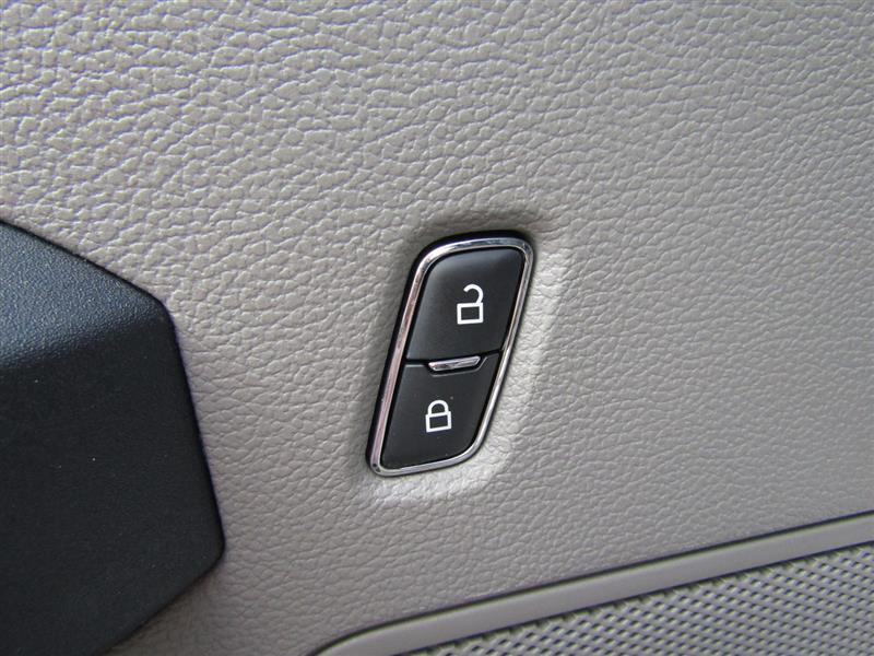 used 2020 Ford F-150 car, priced at $18,995