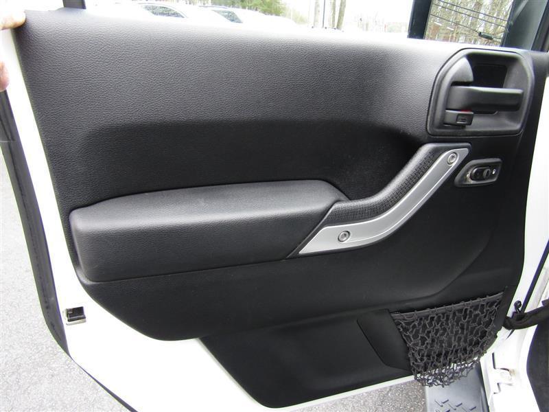 used 2014 Jeep Wrangler Unlimited car, priced at $17,995