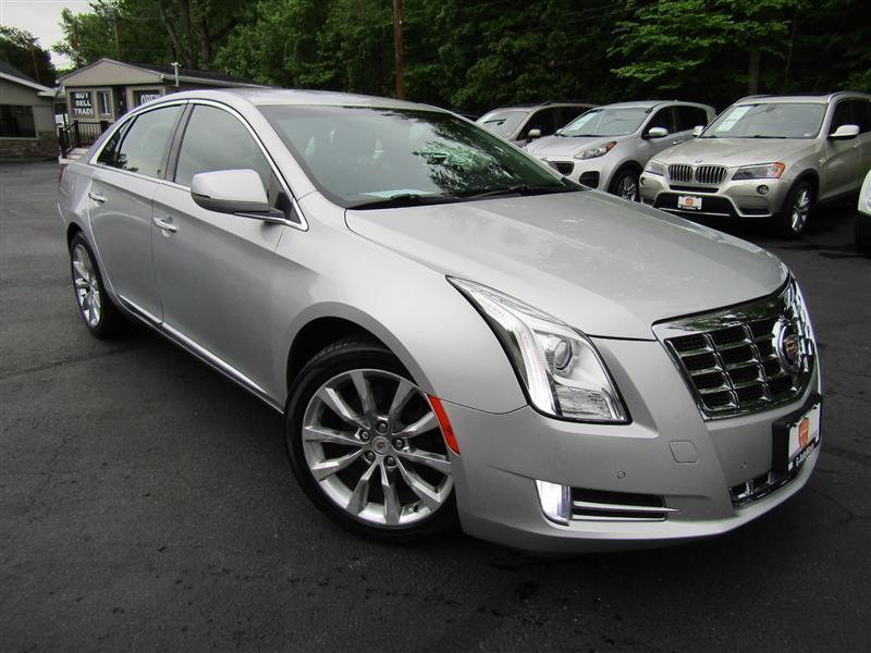 used 2015 Cadillac XTS car, priced at $10,900