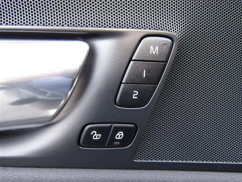 used 2018 Volvo XC60 car, priced at $18,995