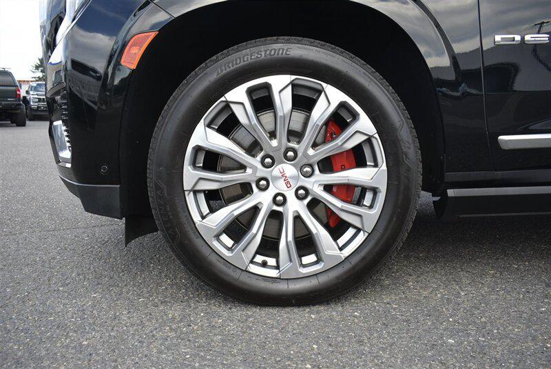 used 2023 GMC Yukon XL car, priced at $71,900