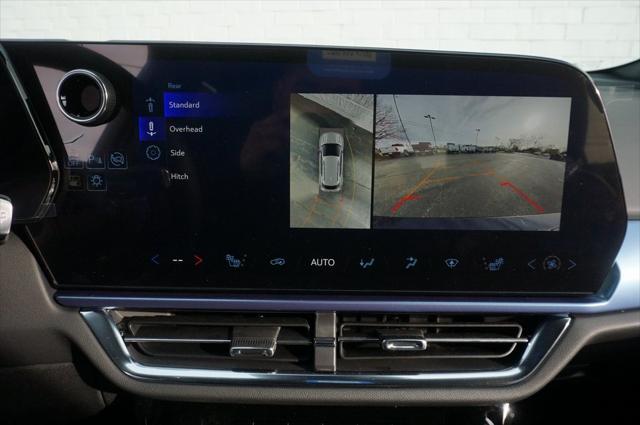 new 2025 Chevrolet Equinox EV car, priced at $32,590