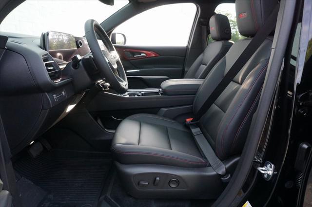 new 2025 Chevrolet Traverse car, priced at $50,030