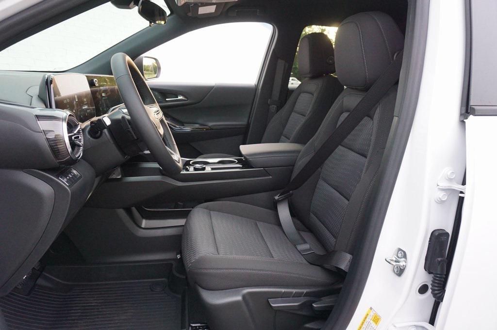 new 2026 Chevrolet Equinox car, priced at $30,820