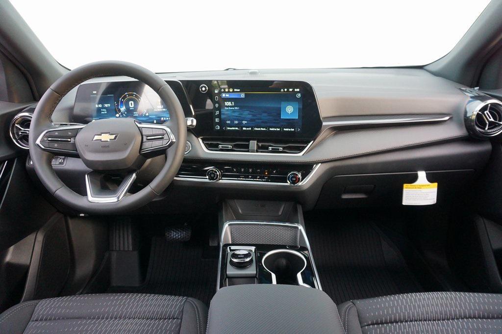 new 2026 Chevrolet Equinox car, priced at $30,820