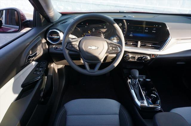 new 2025 Chevrolet Trax car, priced at $21,945