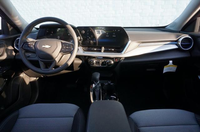 new 2025 Chevrolet Trax car, priced at $21,945