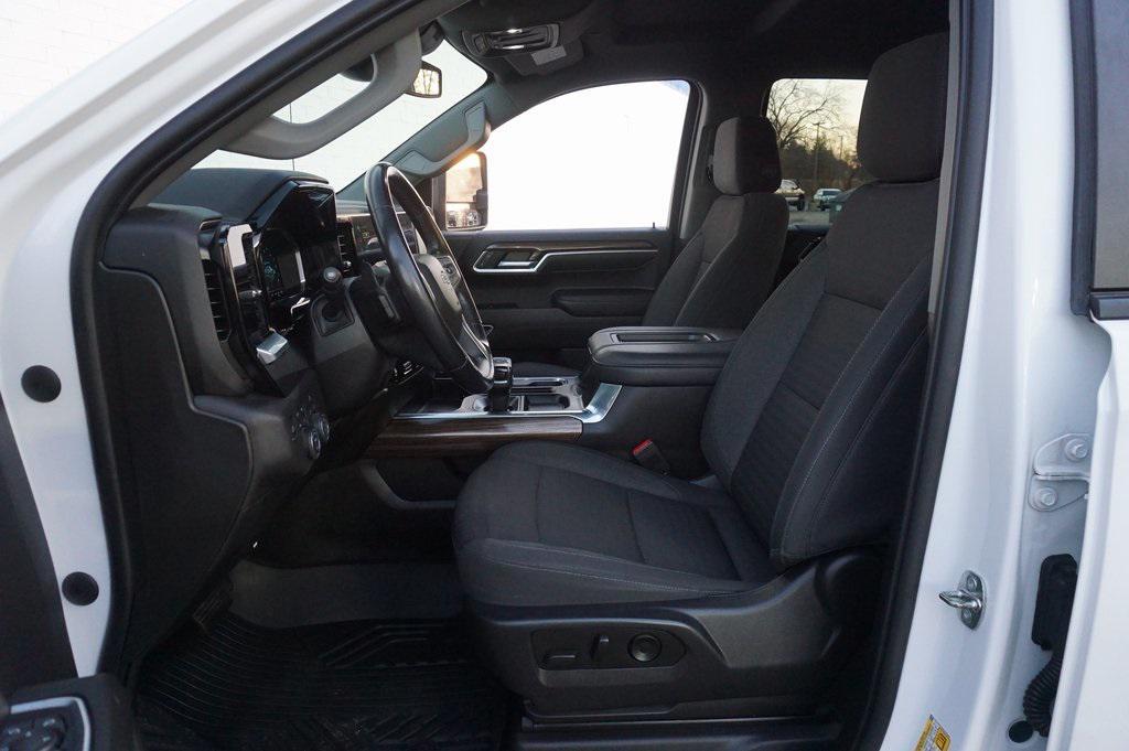 used 2022 Chevrolet Silverado 1500 car, priced at $39,595