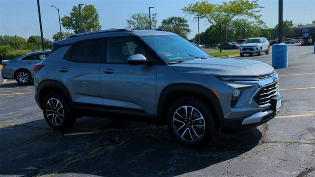 new 2025 Chevrolet TrailBlazer car, priced at $27,683