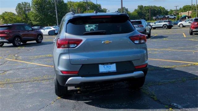 new 2025 Chevrolet TrailBlazer car, priced at $27,683