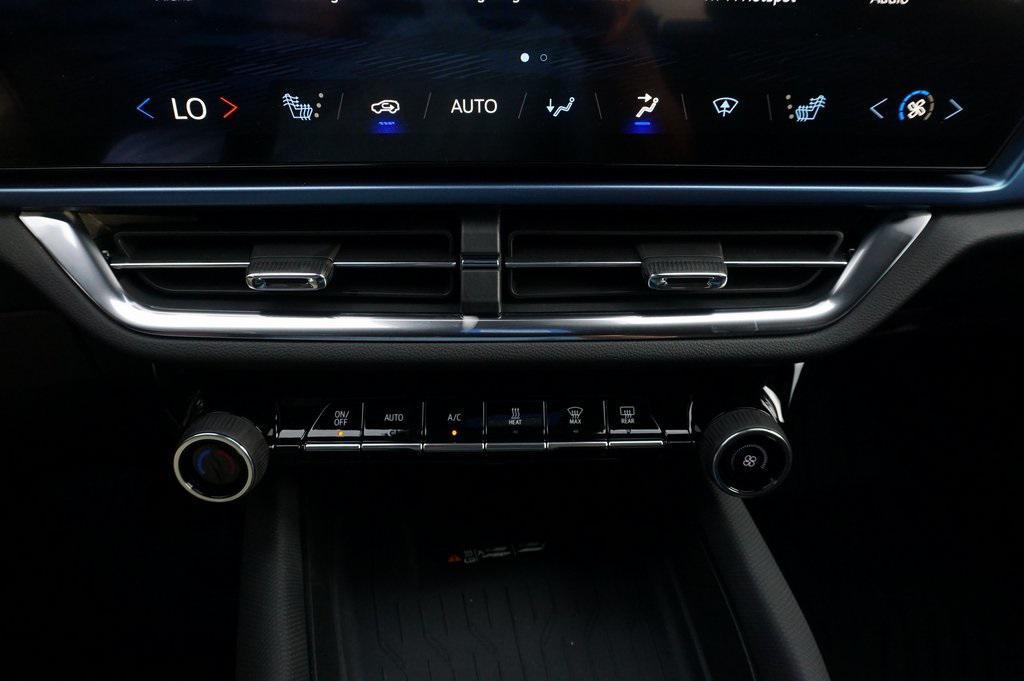 new 2025 Chevrolet Equinox EV car, priced at $29,340
