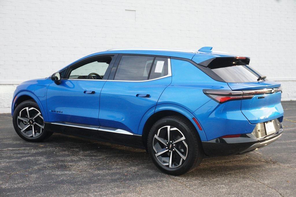 new 2025 Chevrolet Equinox EV car, priced at $29,340