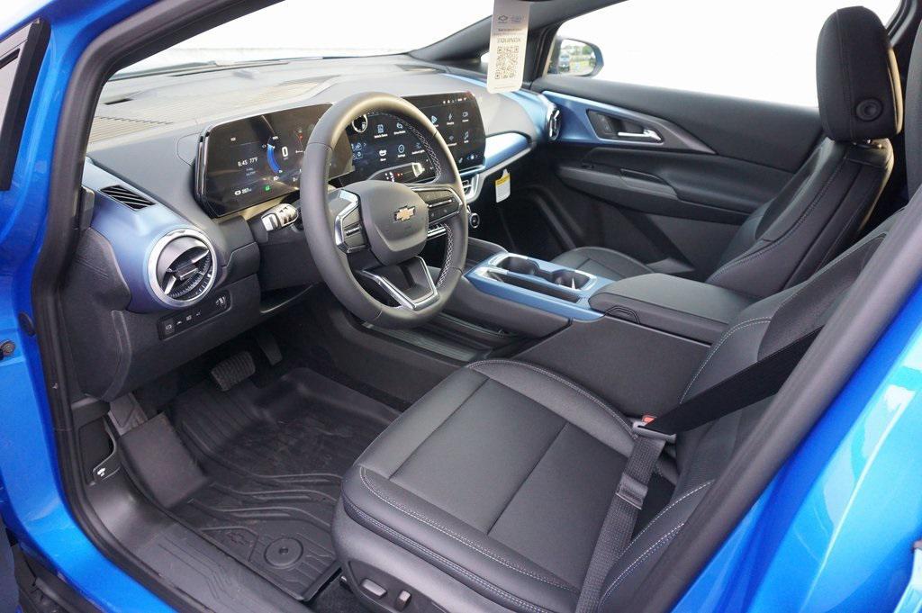 new 2025 Chevrolet Equinox EV car, priced at $29,340