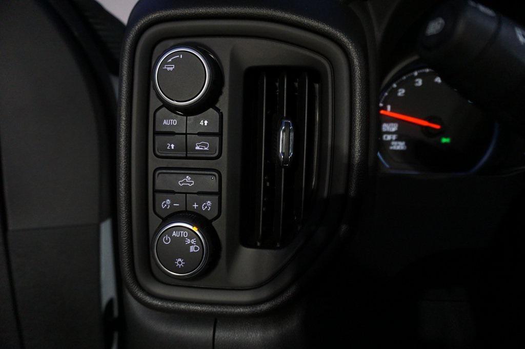 new 2025 Chevrolet Silverado 1500 car, priced at $31,997