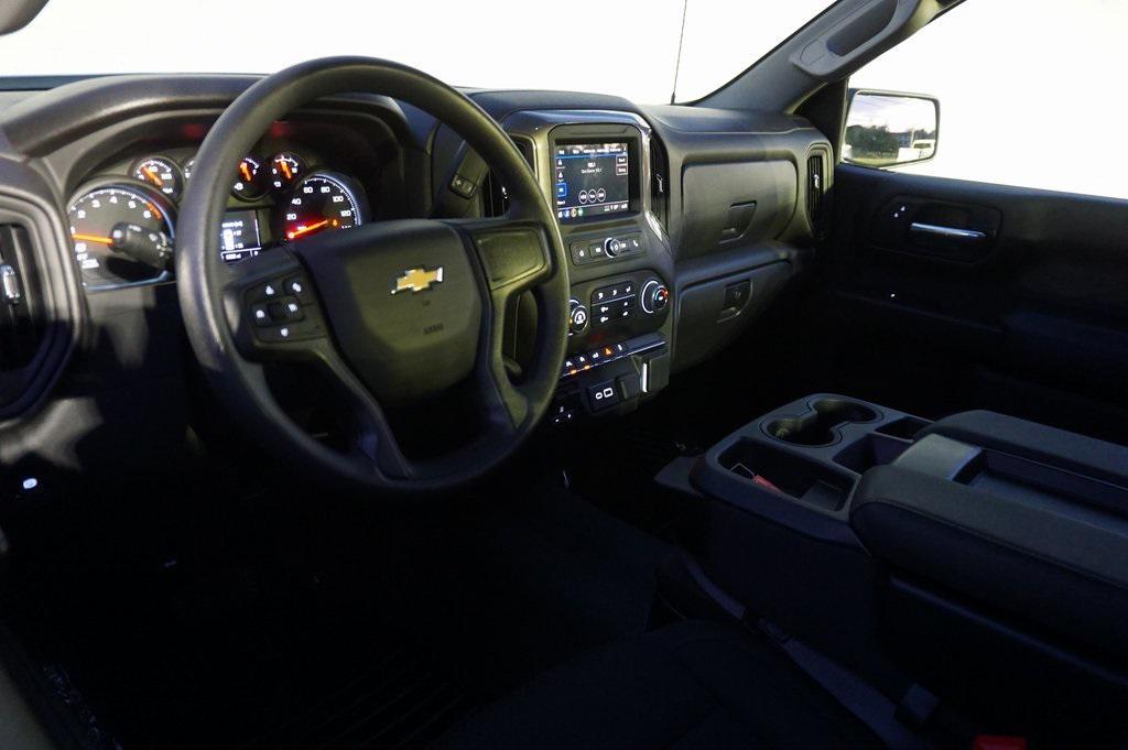 new 2025 Chevrolet Silverado 1500 car, priced at $31,997